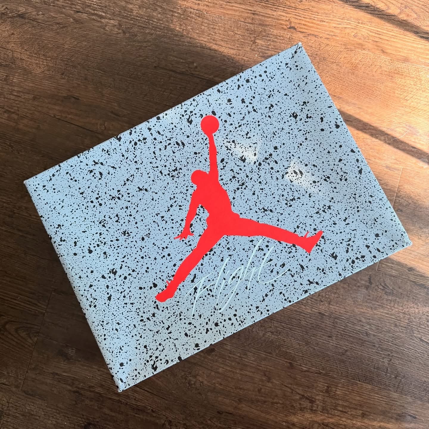 Retro 4 bred