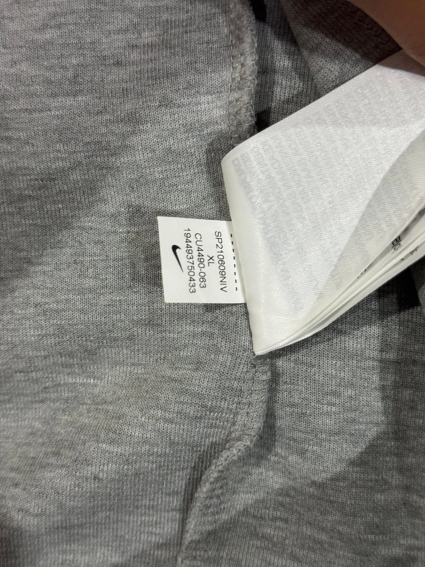 Conjunto Nike tech entero