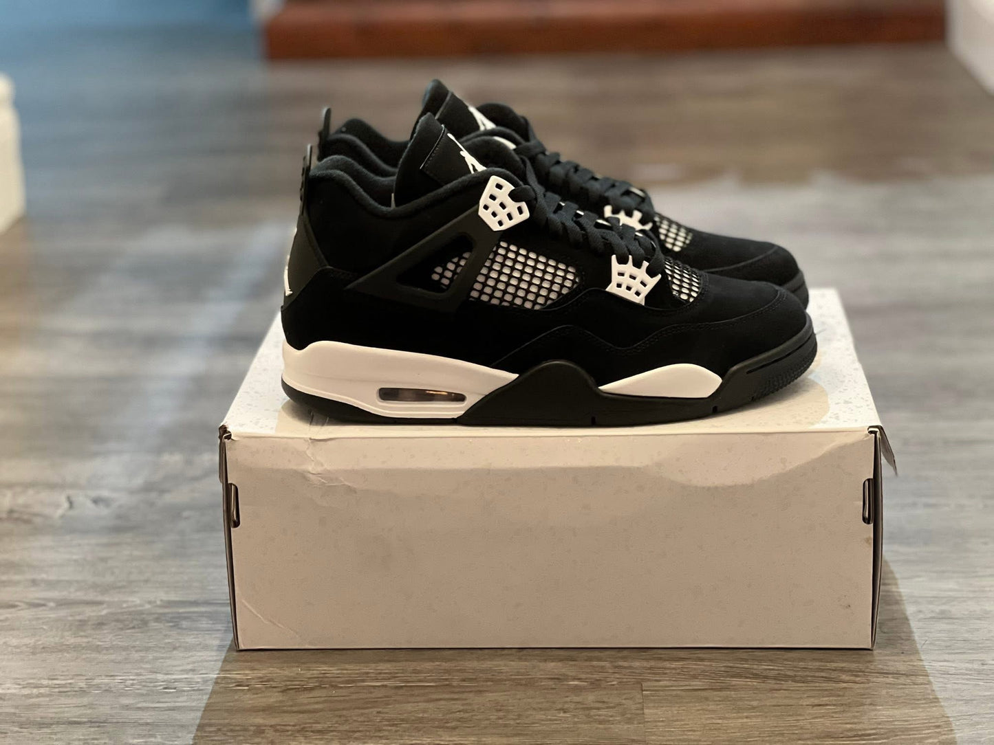 Retro 4 thunder white