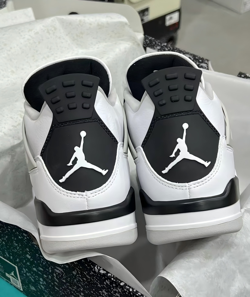 Retro 4 military black