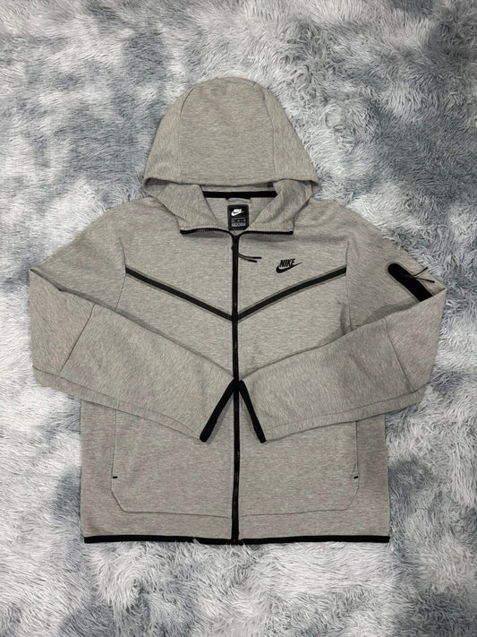 Conjunto Nike tech entero