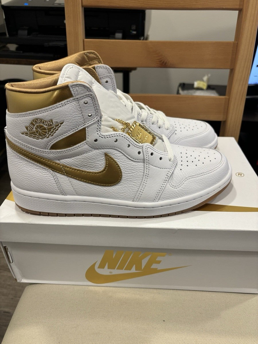 Air Jordan 1 Retro doradas