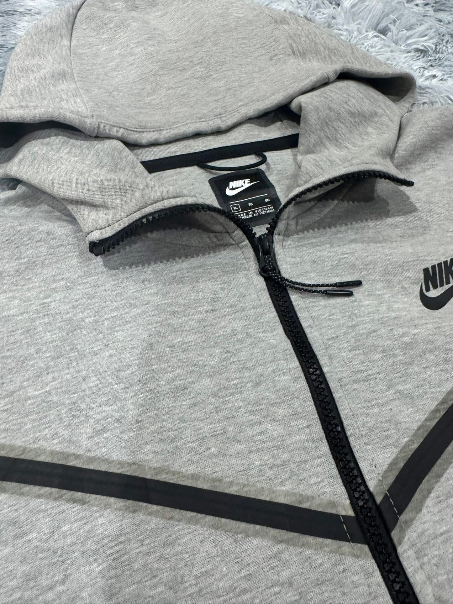 Conjunto Nike tech entero
