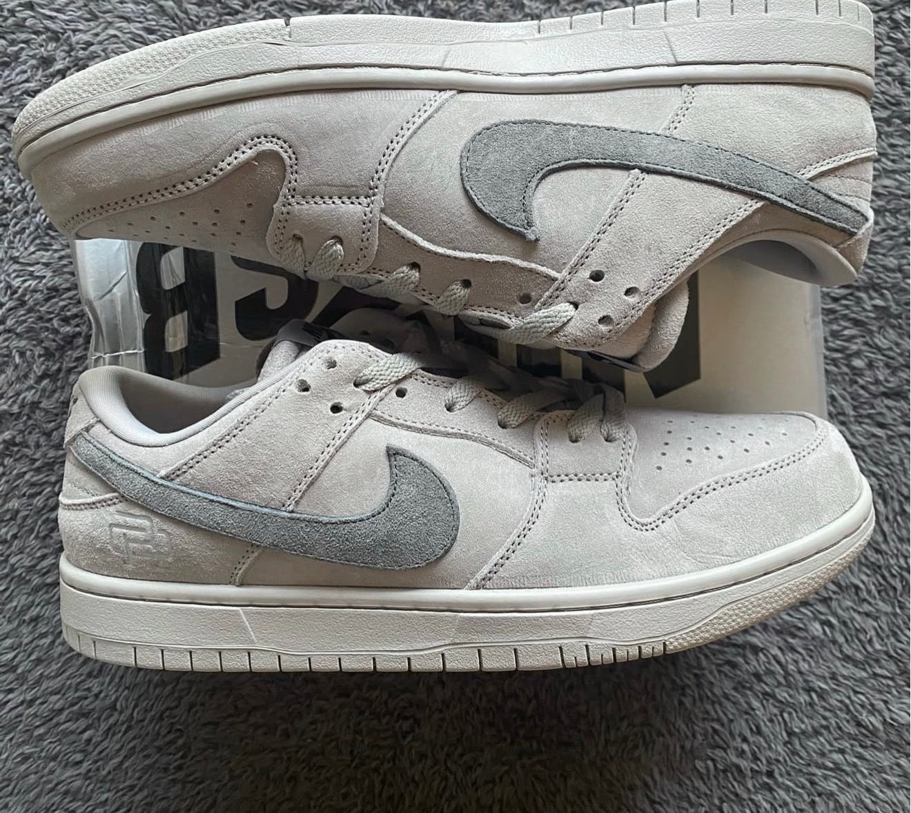 Nike sb dunk low reigning