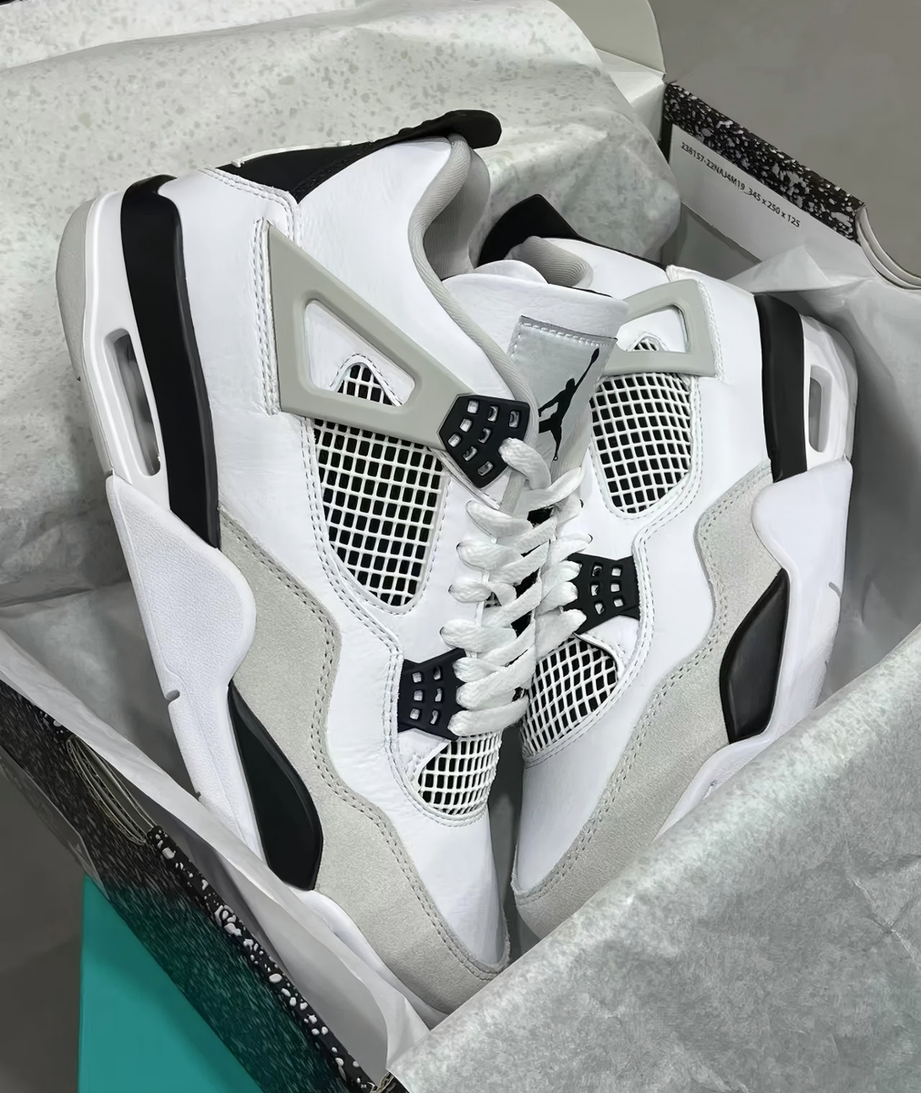 Retro 4 military black