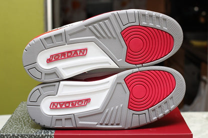 Retro 3 cardinal red