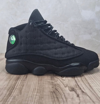 Retro 13 black cat