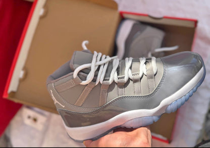 Retro 11 gris