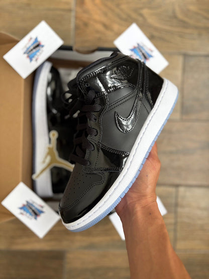Retro 1 space