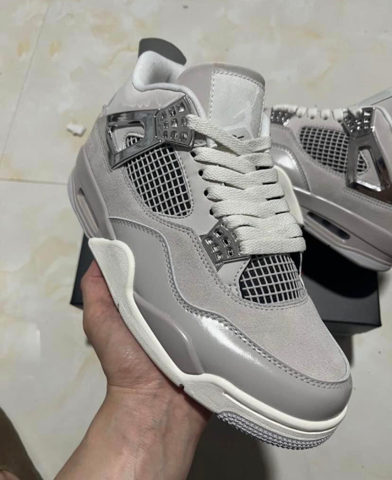 Retro 4 frozen moments