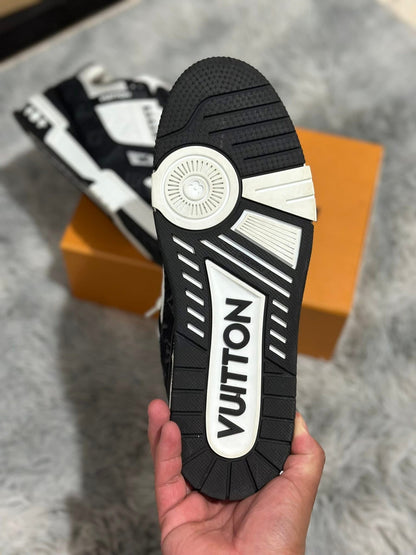 Lv trainer black and white